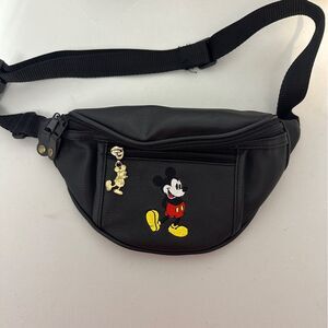 Vintage Disney Mickey Mouse fanny pack, 10/10 condition